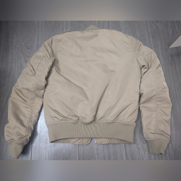 Nwot tan color talulah bomber jacket size xxs super cute perfect condition - Picture 6 of 6